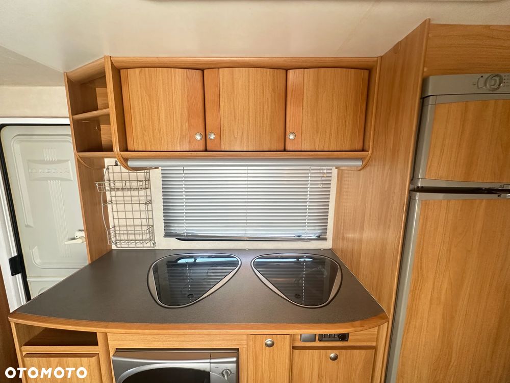 Adria CLASSICA 743 UP z ALDE , dużą markizą. 6/7 osobowa - 20