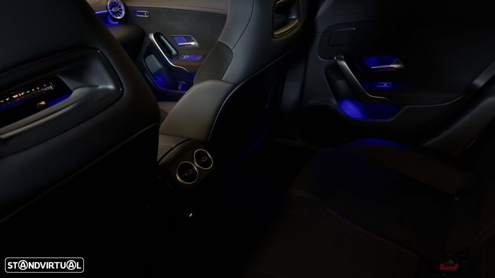 Mercedes-Benz CLA 250 e Shooting Brake AMG Line - 34