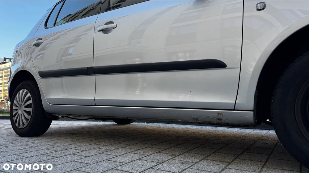 Skoda Fabia 1.4 16V Ambiente - 4