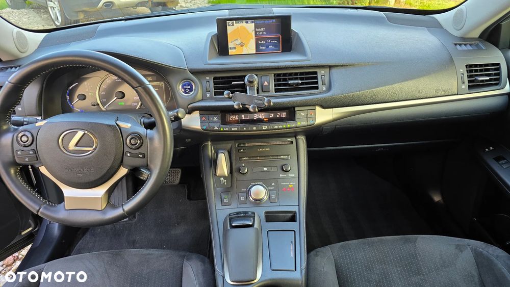 Lexus CT 200h Prestige EU6 - 17