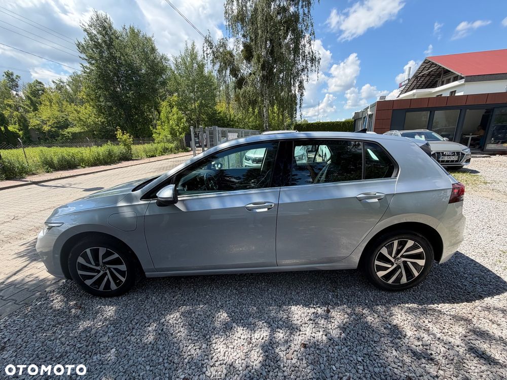 Volkswagen Golf - 5