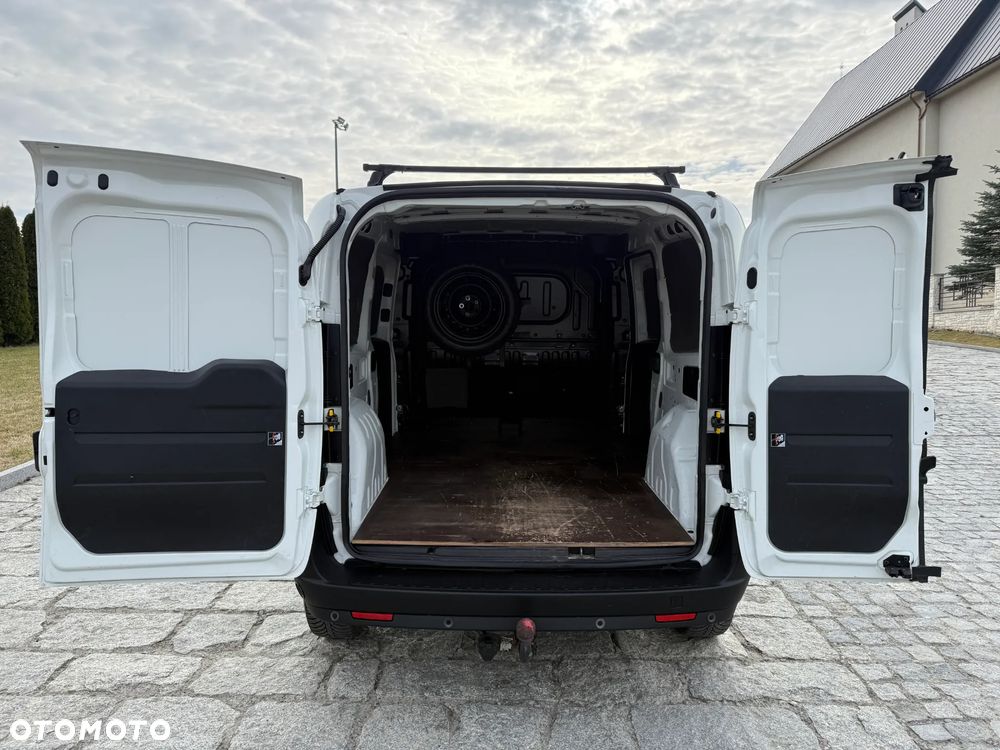 Fiat Doblo Furgon 1035 Kg Ładowność - 9