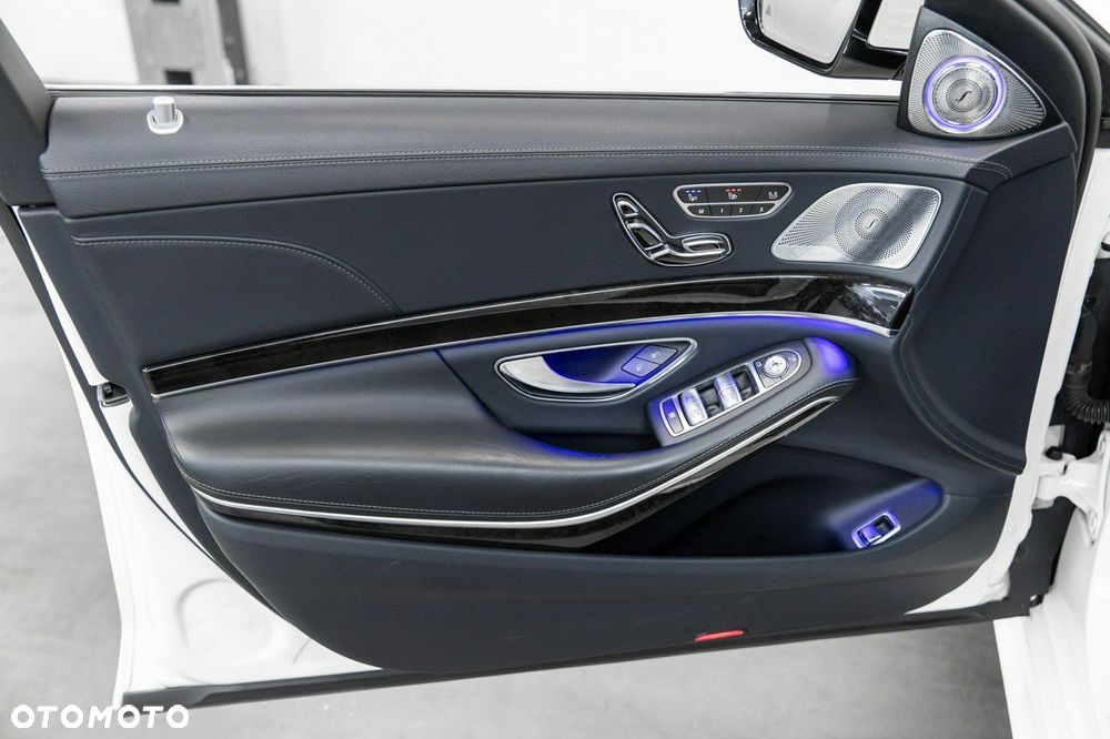 Mercedes-Benz Klasa S 400 d 4-Matic L 9G-TRONIC - 28