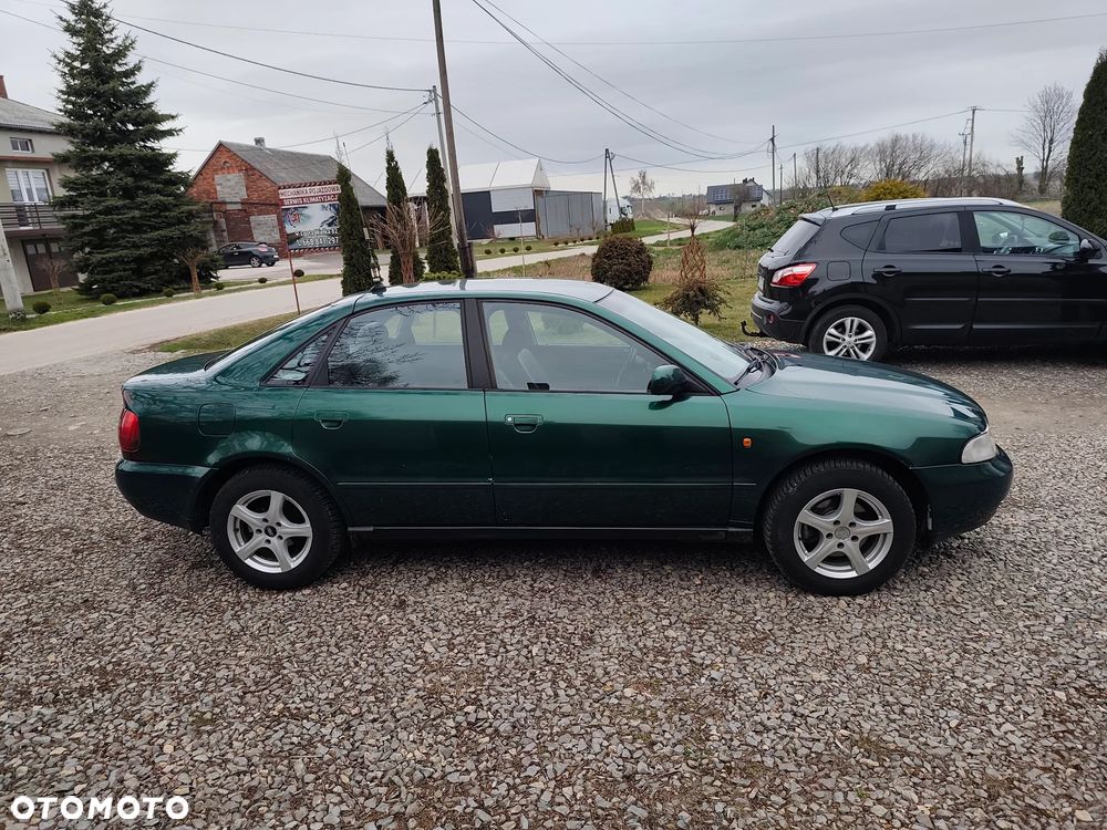 Audi A4 Limousine ver-avant-1-6 - 4