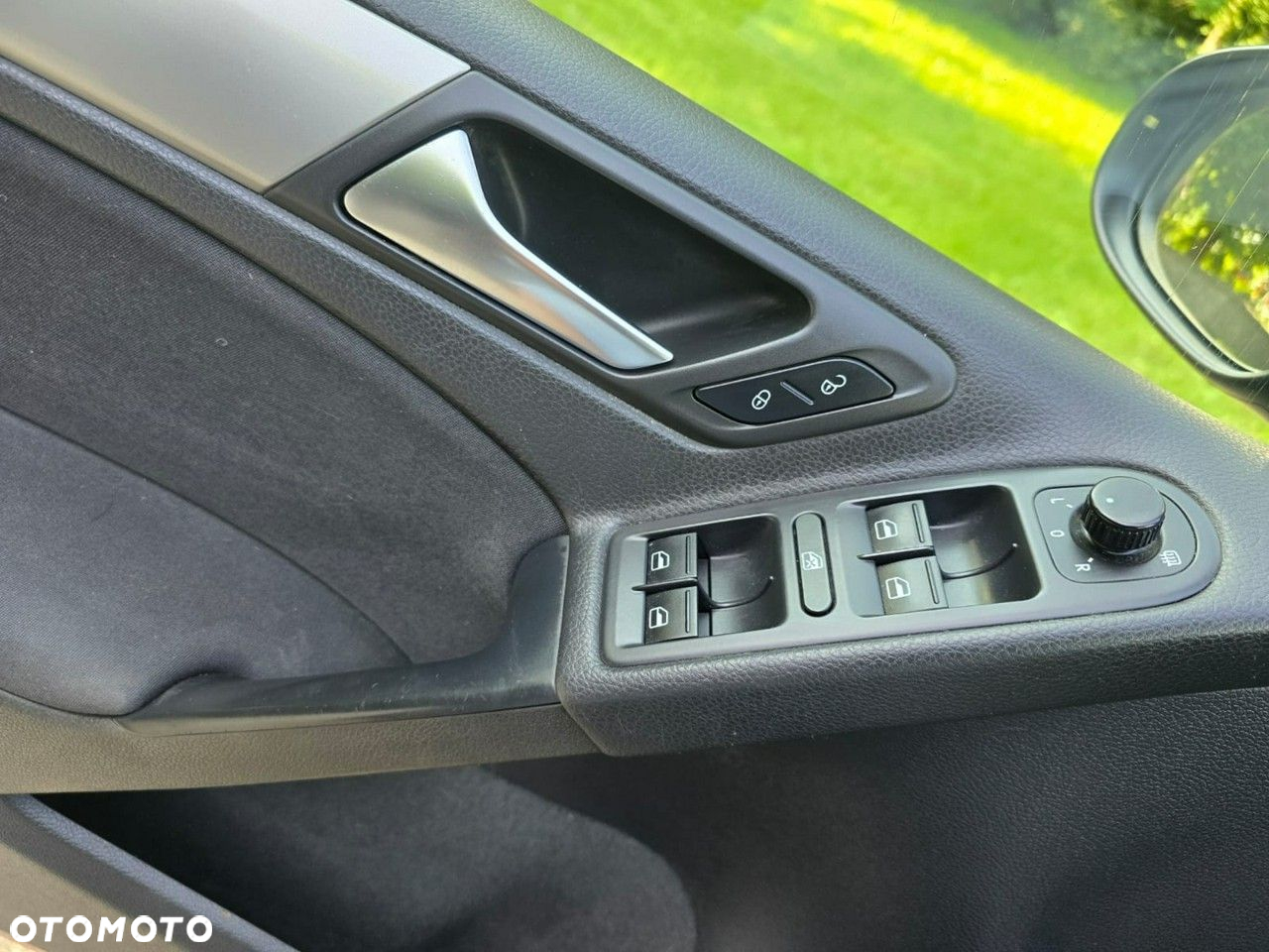 Volkswagen Golf - 31