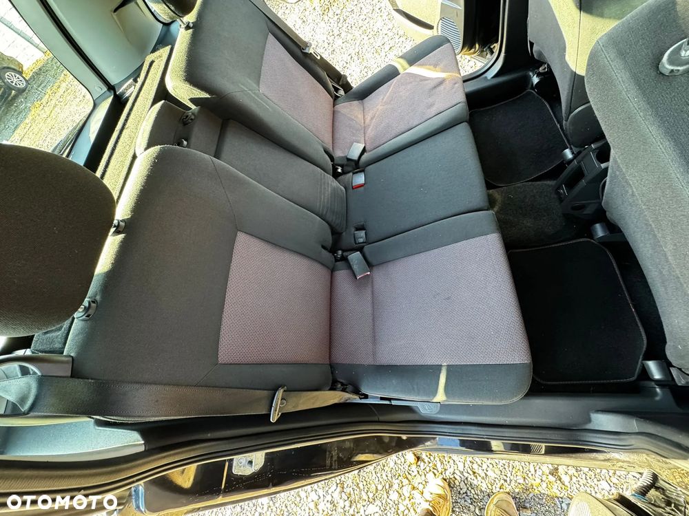 Opel Meriva 1.6 Enjoy - 32