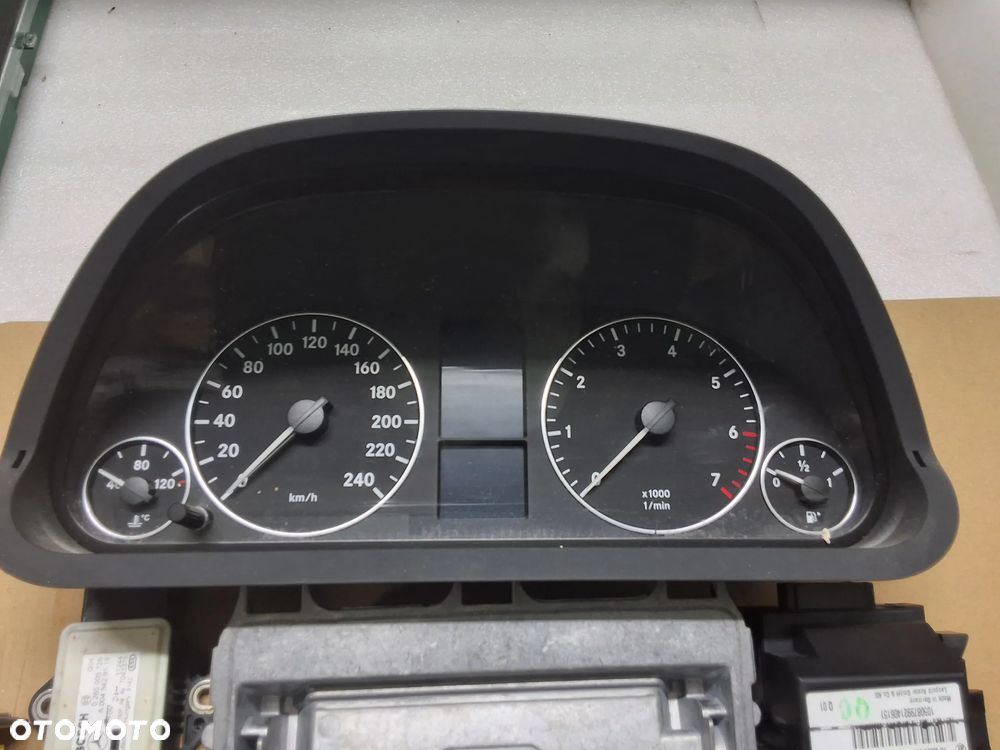MERCEDES A-KLASA W169 ZESTAW STRONY A150 BENZYNA PO LIFCIE 2011 ROK START STOP CENA ZA KOMPLET JAK NA FOTO  A2669001200 - 7