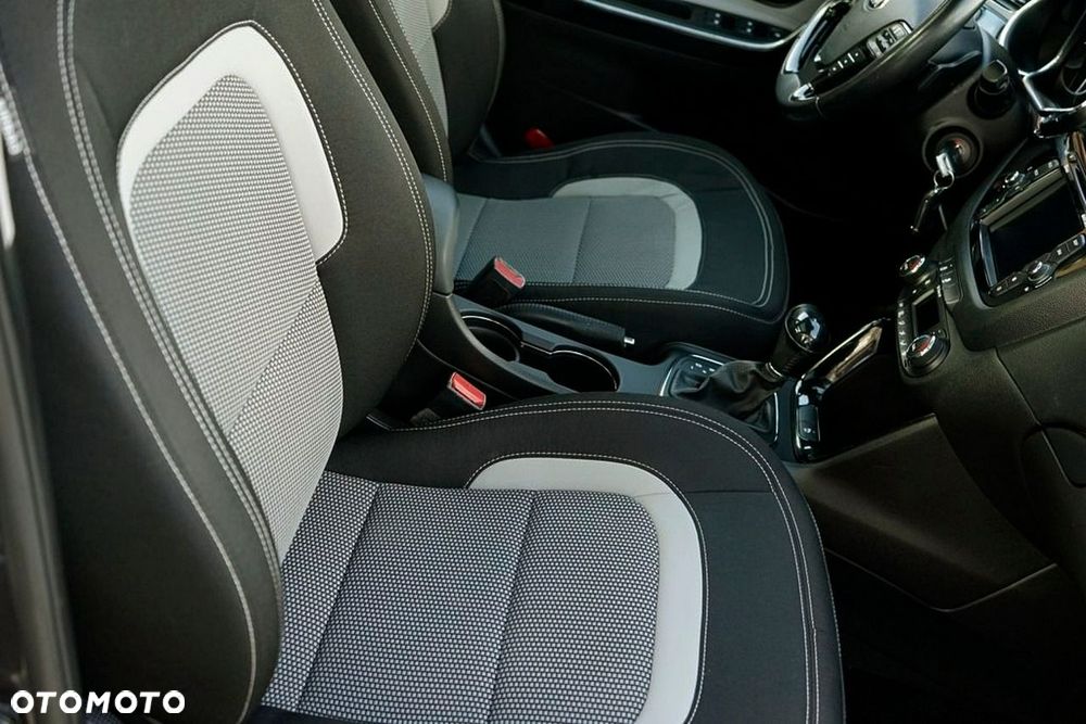 Kia Ceed - 14