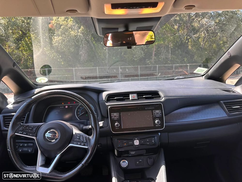 Nissan Leaf 40 kWh Acenta - 22