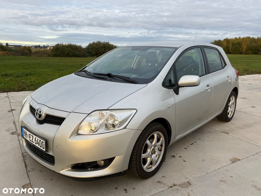 Toyota Auris 1.6 VVT-i Team - 2