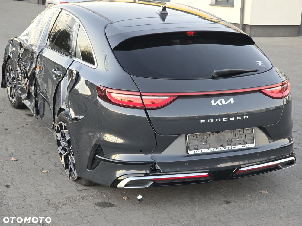 Kia ProCeed 1.5 T-GDI OPF GT LINE - 12