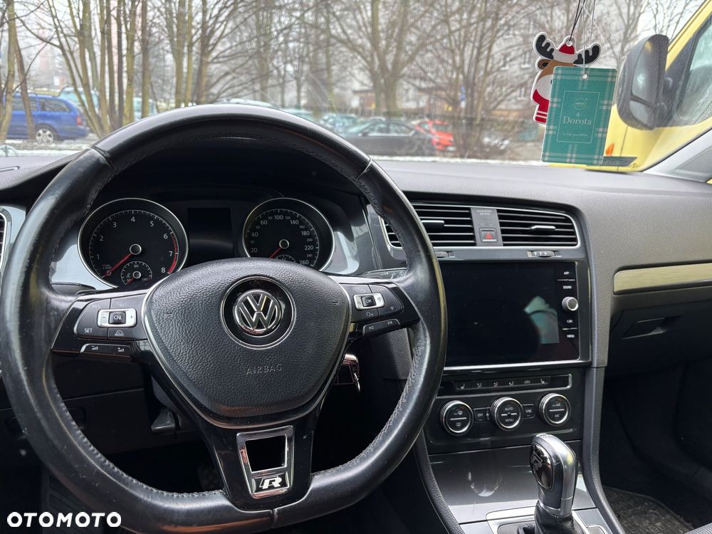 Volkswagen Golf 1.4 TSI BMT Comfortline DSG - 9