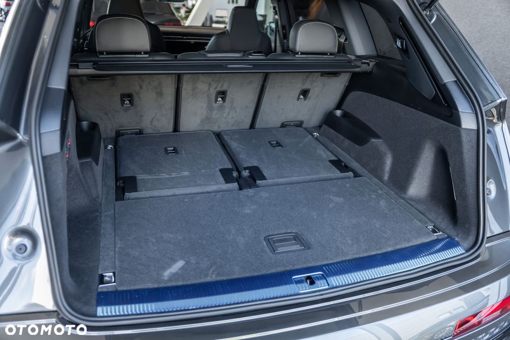 Audi Q7 - 10