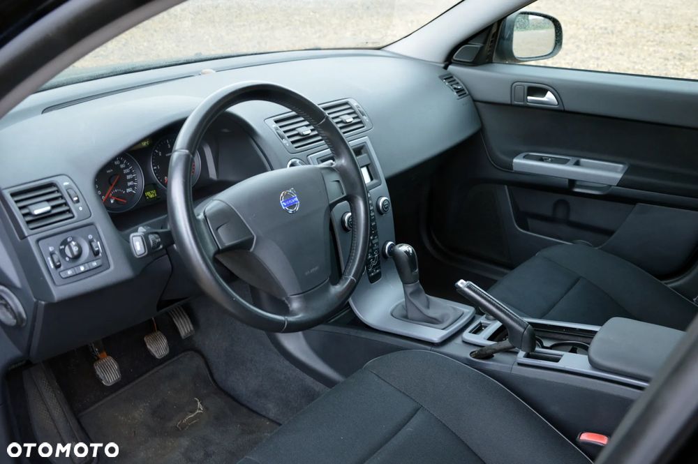 Volvo V50 D2 Momentum - 7