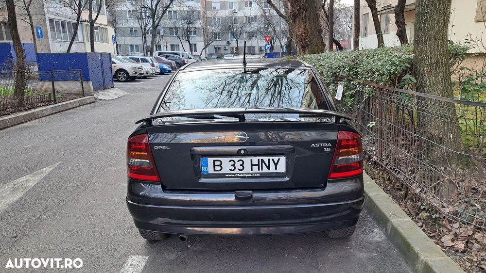 Opel Astra 1.6 - 2