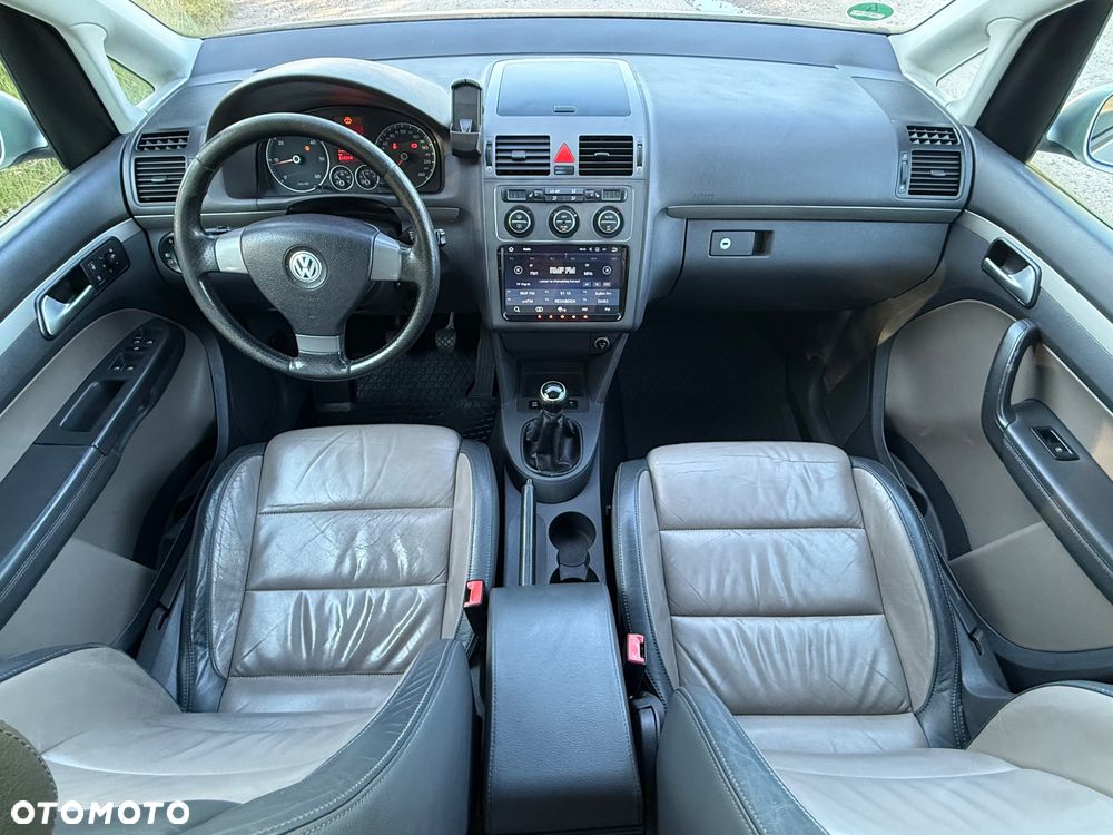 Volkswagen Touran 2.0 TDI DPF Cross - 8