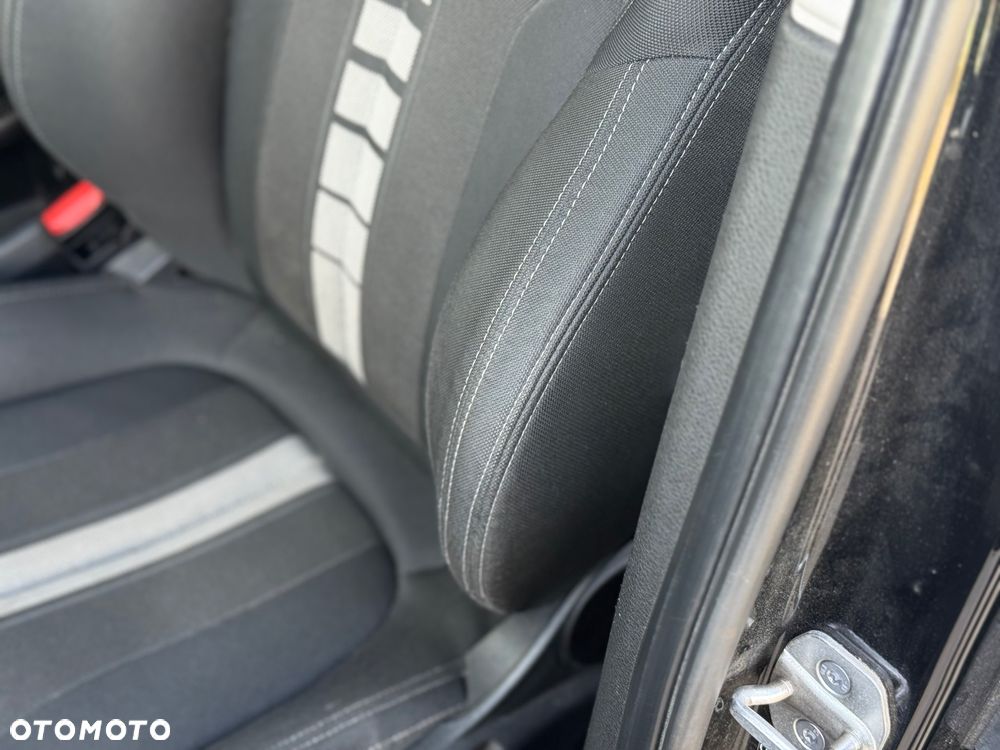 BMW Seria 2 216d GT - 20