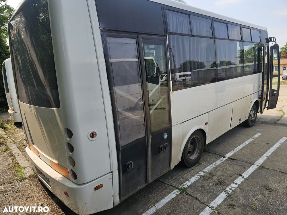 Isuzu NOVOCITI - 4