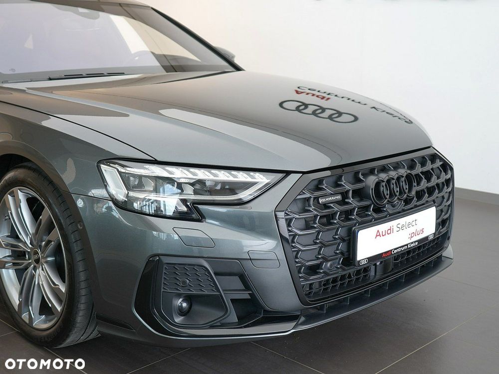 Audi A8 - 8