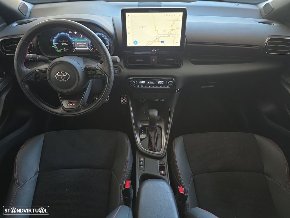 Toyota Yaris - 11