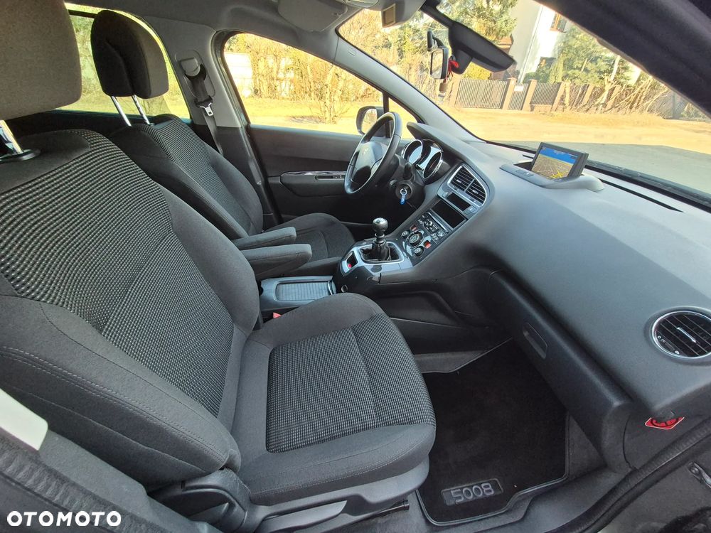Peugeot 5008 - 14
