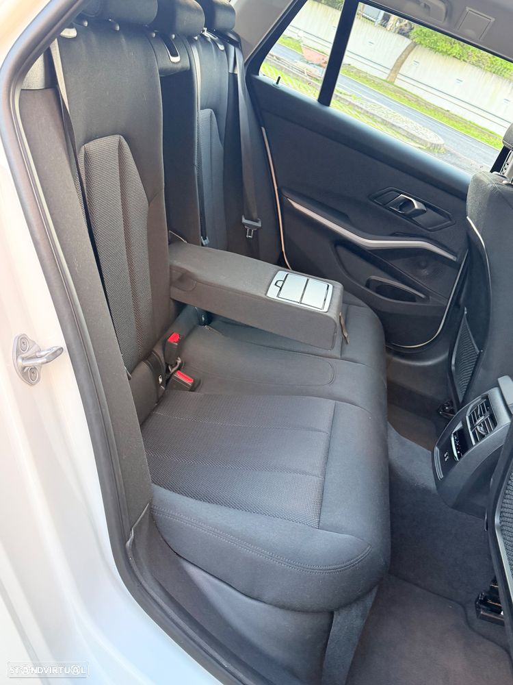 BMW 330 e iPerformance Line Sport - 10