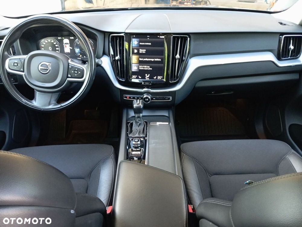 Volvo XC 60 D4 Momentum - 3