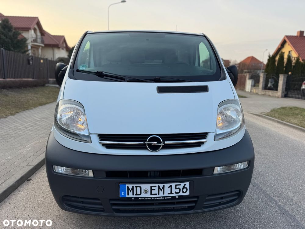 Opel Vivaro - 11