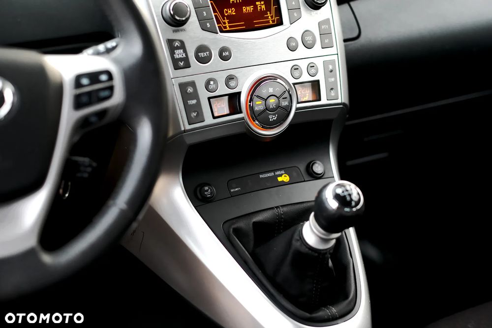 Toyota Verso 1.8 Premium EU5 - 21