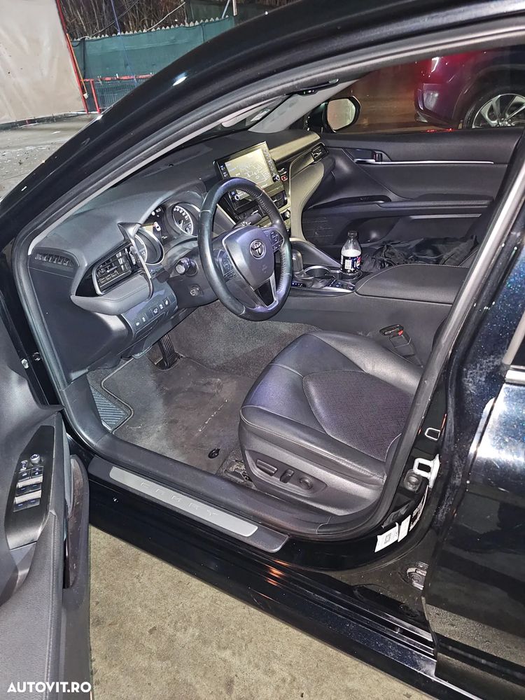 Toyota Camry Executive - 38