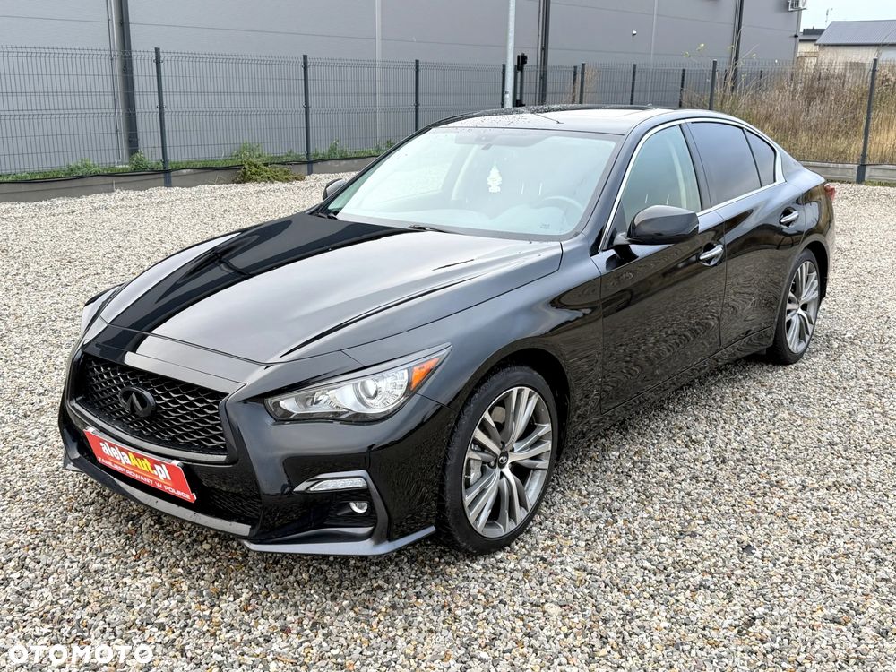 Infiniti Q50 - 2