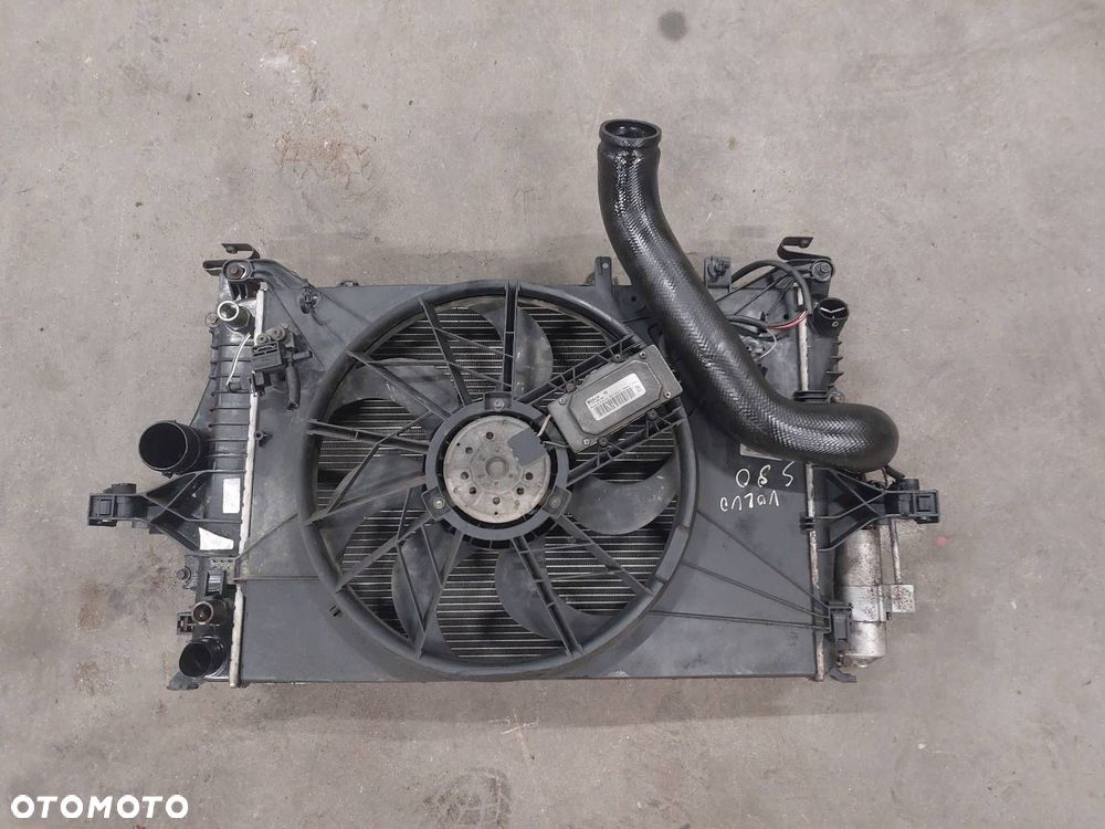CHŁODNICA WODY KLIMATYZACJI  WENTYLATOR VOLVO S80 I 2.8 T6 AUTOMAT - 1