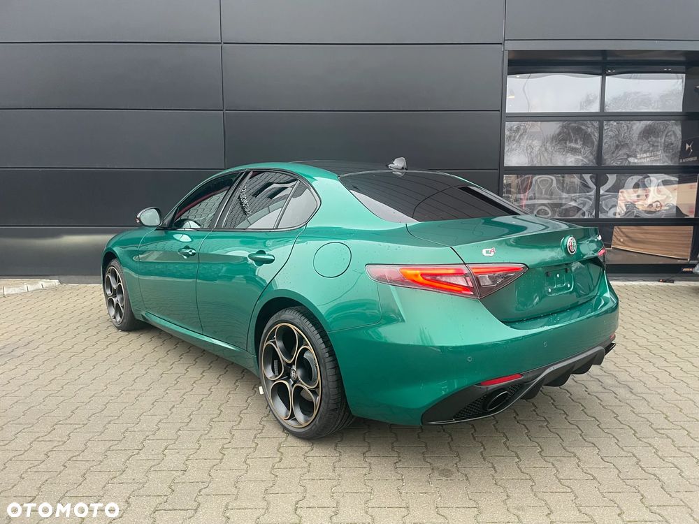 Alfa Romeo Giulia 2.0 Turbo Intensa Q4 - 5
