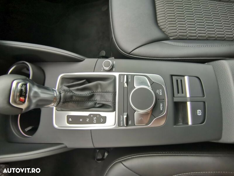Audi A3 Sportback 1.0 TFSI S tronic - 17