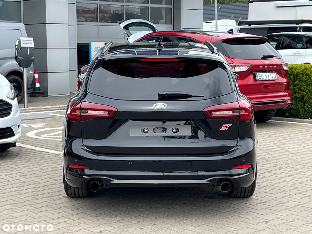 Ford Focus 2.3 EcoBoost ST X - 9