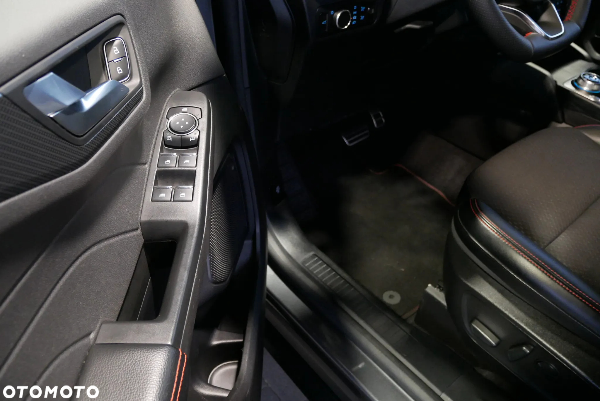 Ford Escape 1.5 EcoBoost AWD SE - 23