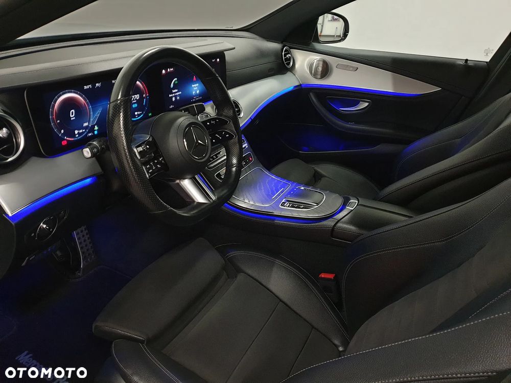 Mercedes-Benz Klasa E 300 de 4Matic 9G-TRONIC AMG Line - 9