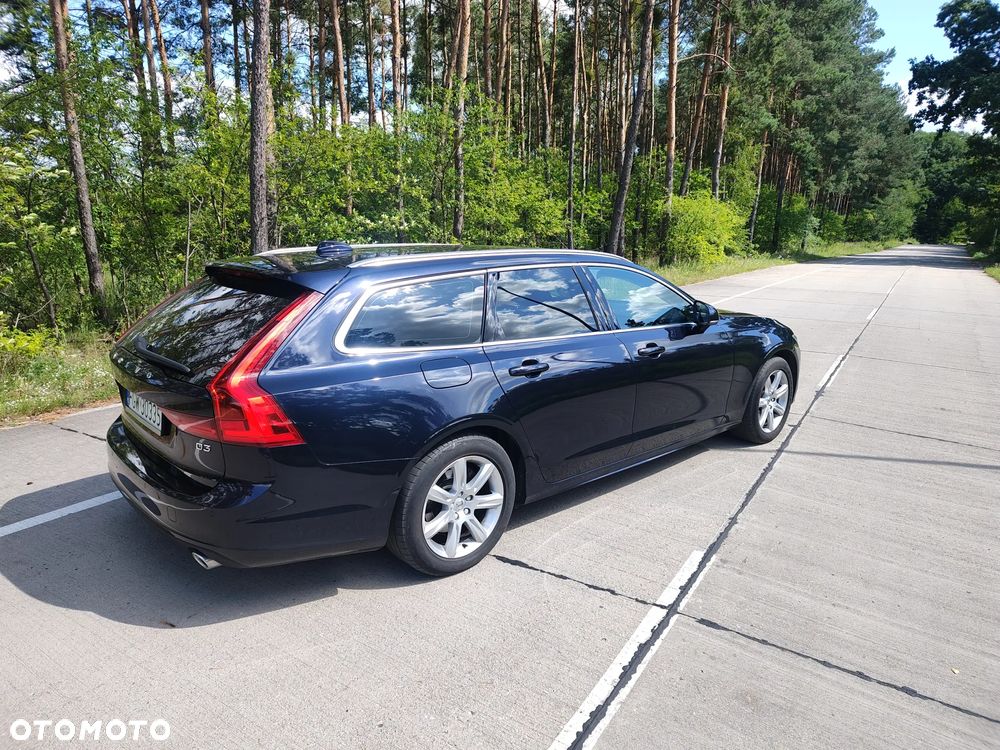 Volvo V90 D3 SCR Momentum Pro - 17