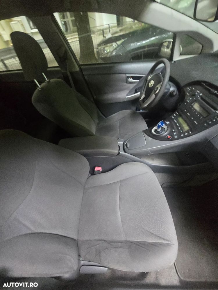 Toyota Prius HSD Luna - 17