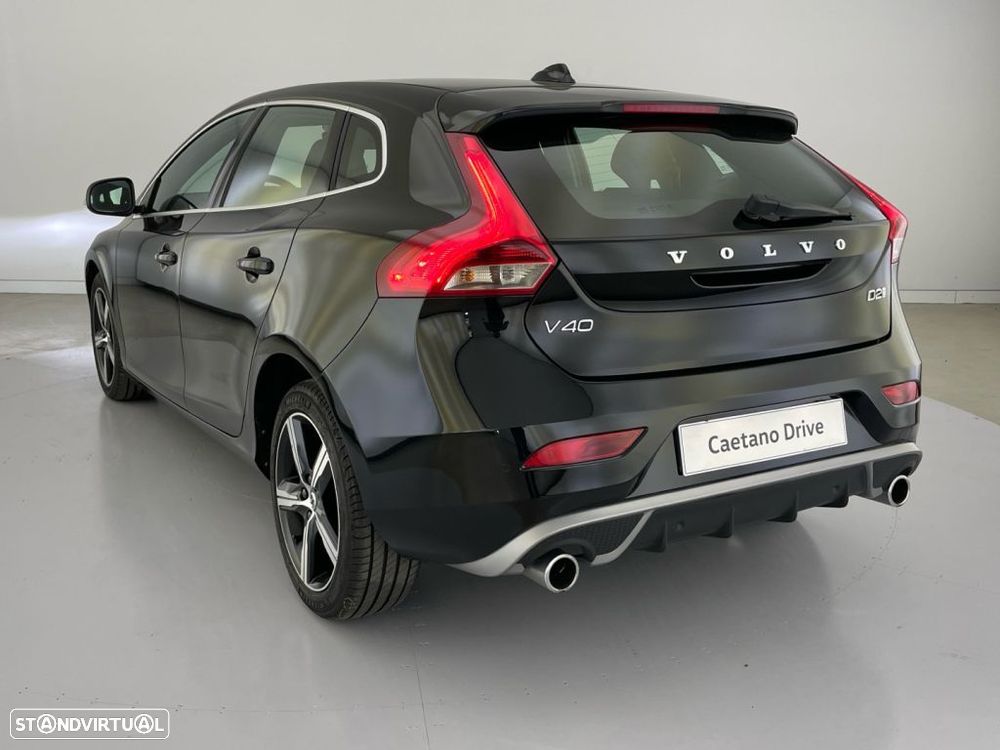 Volvo V40 2.0 D2 R-Design - 31