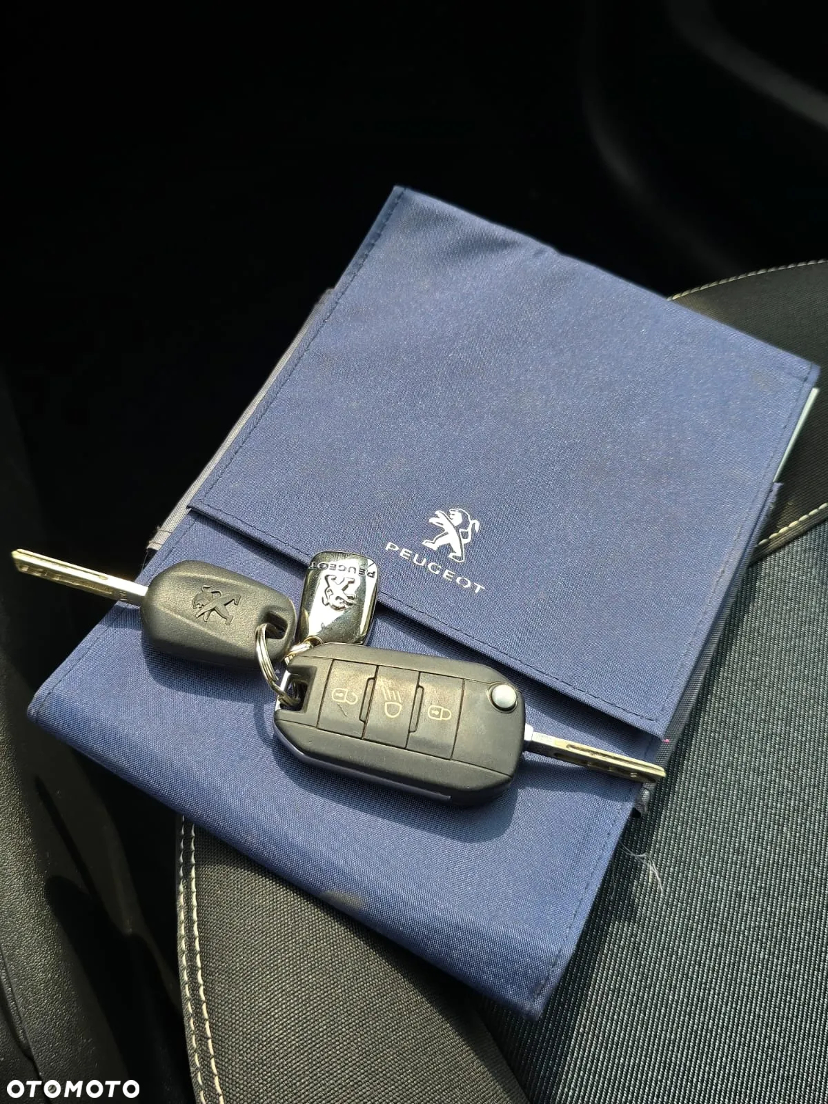 Peugeot 208 - 7