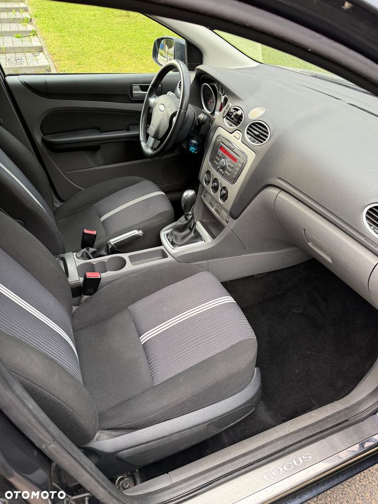 Ford Focus 1.6 16V Viva II - 17