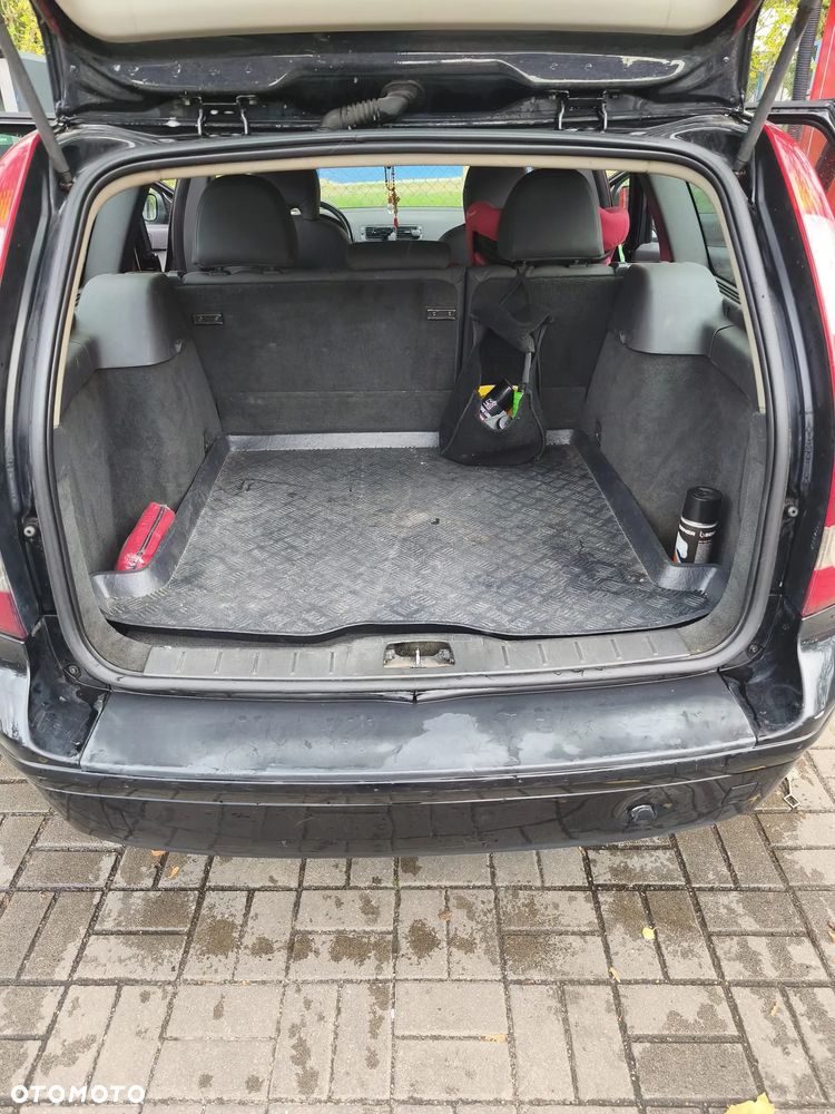 Volvo V50 - 4