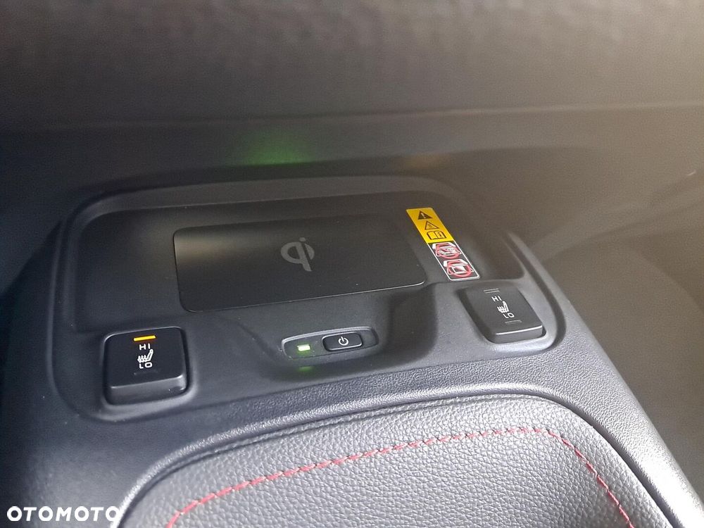 Toyota Corolla 1.8 Hybrid GR Sport Dynamic - 25