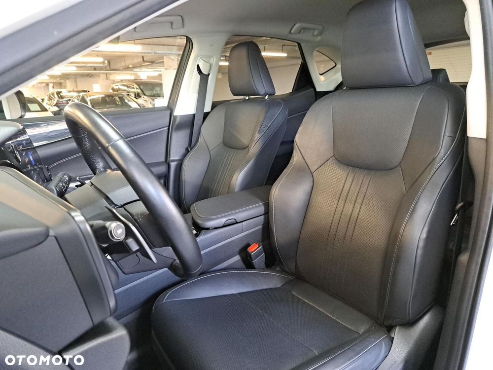 Lexus NX - 33