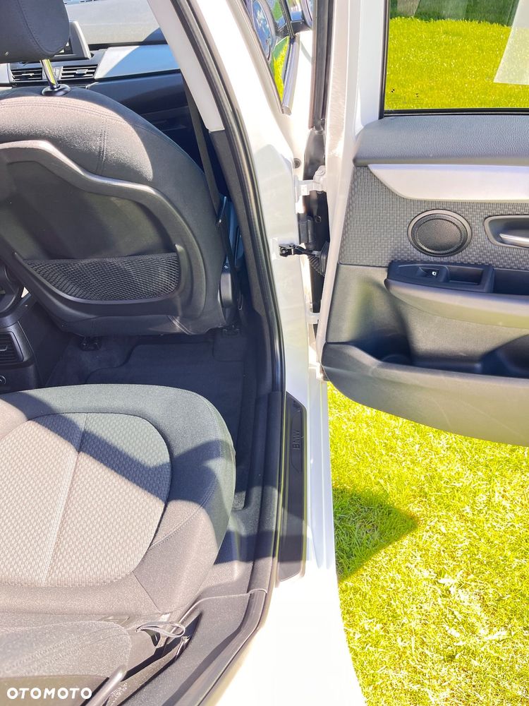 BMW Seria 2 218i - 27