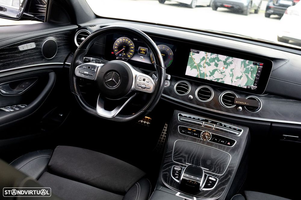 Mercedes-Benz E 300 de AMG Line - 4