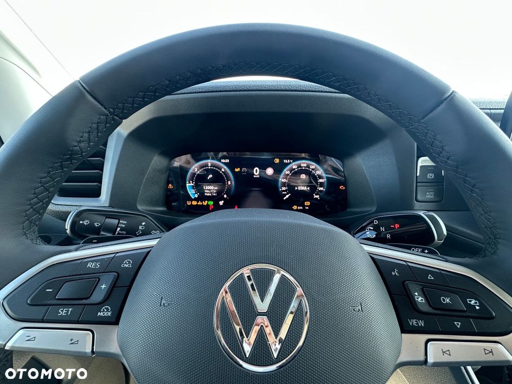 Volkswagen Crafter Podwozie z pojedynczą kabiną silnik: 2,0 l EURO VI SCR 163 KM / skrzynia biegów: Przedni napęd automatyczna 8-biegowa rozstaw osi: 4490 mm - 8