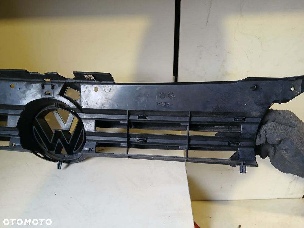 Volkswagen Golf IV Grill - 6