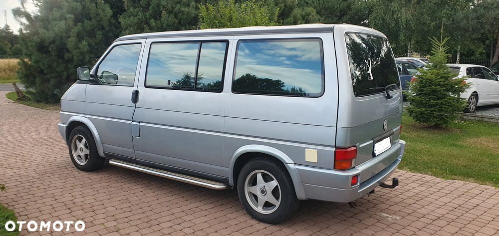 Volkswagen Multivan - 4